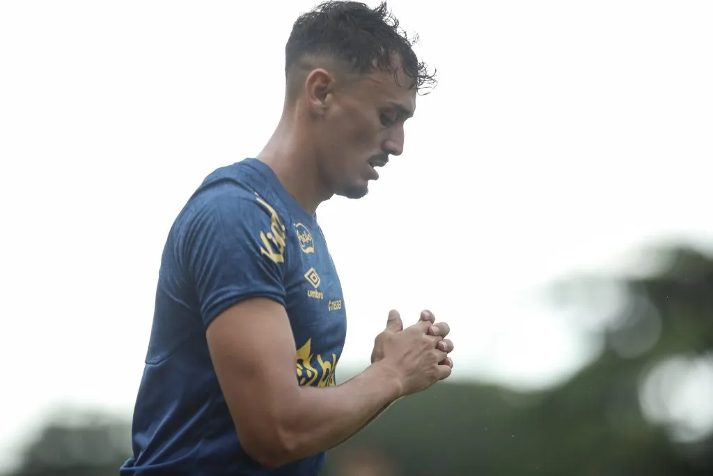 Pituca com futuro indefinido no Santos – Foto: Reinaldo Campos/AGIF