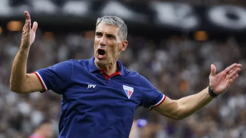 Vojvoda está sendo pedido no Vasco -Foto: Lucas Emanuel/AGIF.