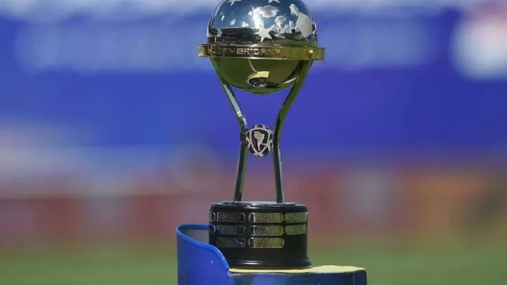 Taça Copa Sul-Americana. Foto: Staff Images/ CONMEBOL