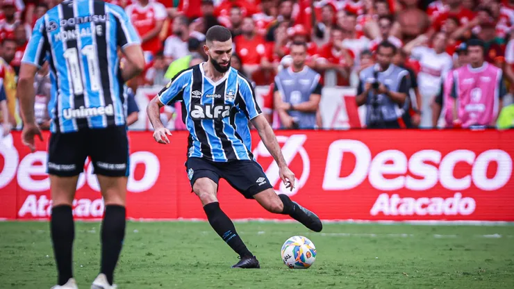 Wagner Leonardo se firmou na defesa do Grêmio durante o Campeonato Gaúcho. Foto: Maxi Franzoi/AGIF