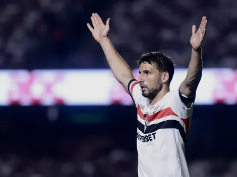 São Paulo: treino agitado e golaço quase sai dos pés de Calleri