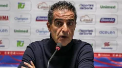 PR - CURITIBA - 16/07/2023 - BRASILEIRO A 2023, ATHLETICO-PR X BAHIA - Renato Paiva tecnico do Bahia durante entrevista apos a partida contra o Athletico-PR no estadio Arena da Baixada pelo campeonato Brasileiro A 2023. Foto: Robson Mafra/AGIF