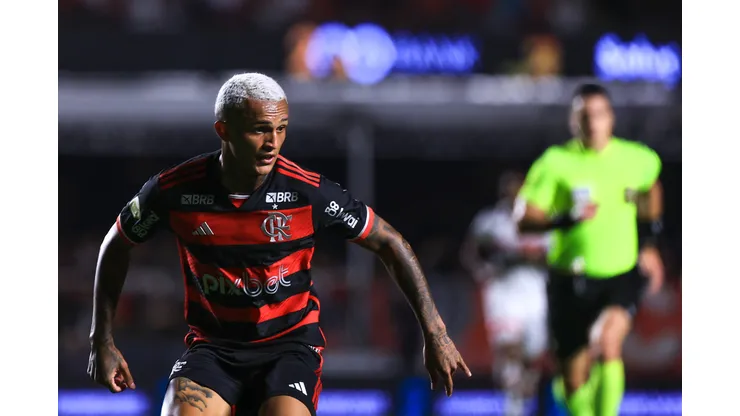 Wesley jogador do Flamengo durante partida contra o São Paulo no estádio Morumbi pelo campeonato Brasileiro A 2024. Foto: Marcello Zambrana/AGIF