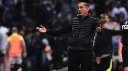 Ramón Díaz vem tendo seu nome cogitado para comandar o Santos - Foto: Ettore Chiereguini/AGIF