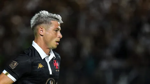 Capasso, zagueiro que pertence ao Vasco