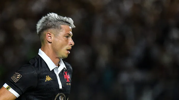 Capasso, zagueiro que pertence ao Vasco