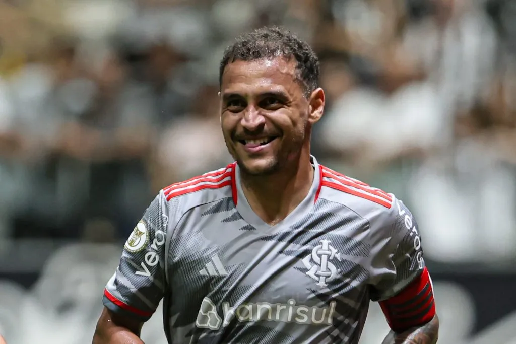 Foto: Gilson Lobo/AGIF