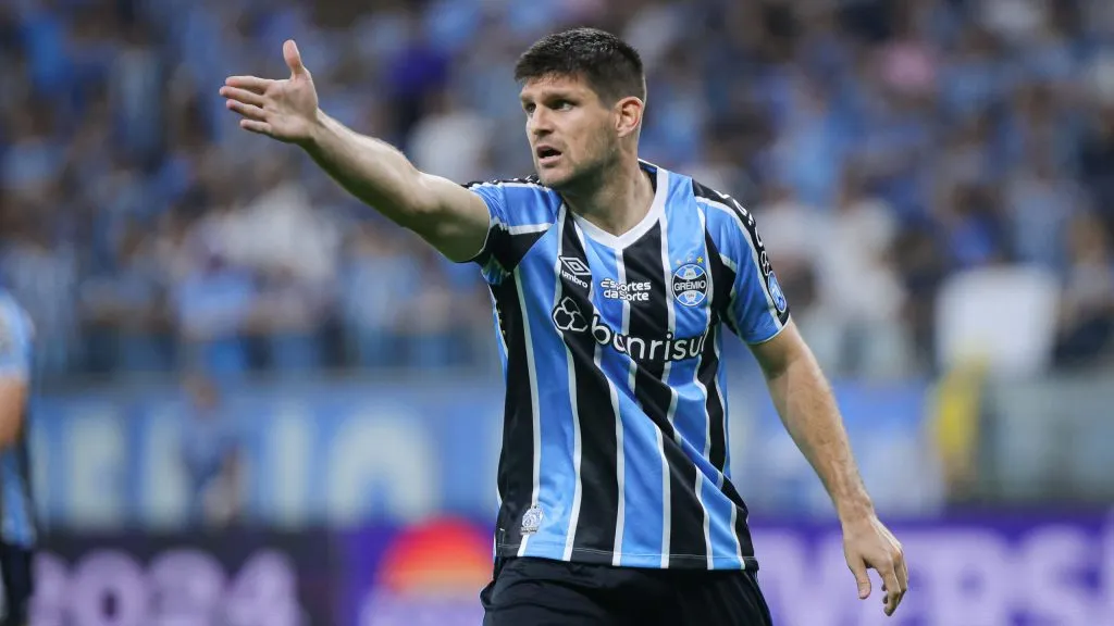 Kannemann jogador do Grêmio durante partida contra o Flamengo no estádio Arena do Grêmio pelo campeonato Brasileiro A 2024. Foto: Maxi Franzoi/AGIF
