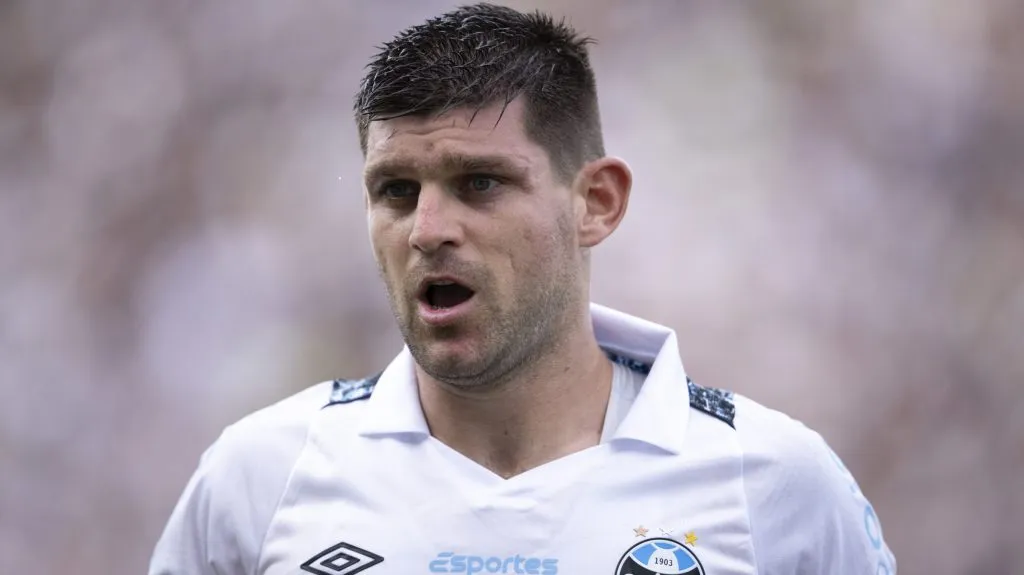 Kannemann jogador do Grêmio durante partida contra o Vasco no estádio São Januário pelo campeonato Brasileiro A 2024. Foto: Jorge Rodrigues/AGIF