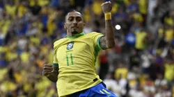 Raphinha jogador do Brasil comemora seu gol durante partida contra o Colombia. Foto: Mateus Bonomi/AGIF