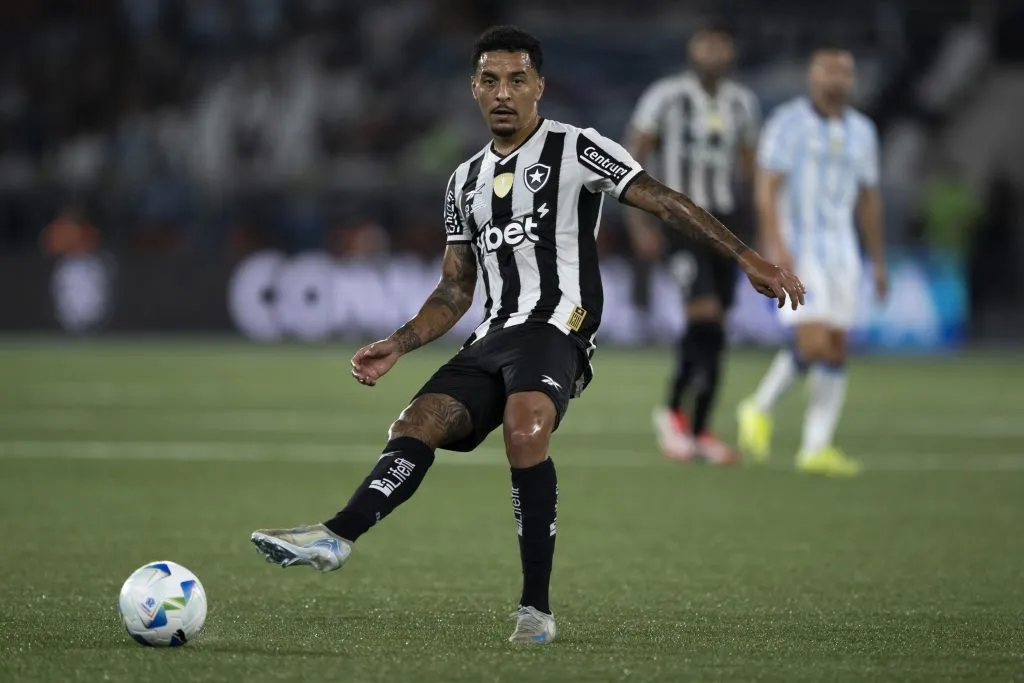 Gregore em ação pelo Botafogo. Foto: Jorge Rodrigues/AGIF