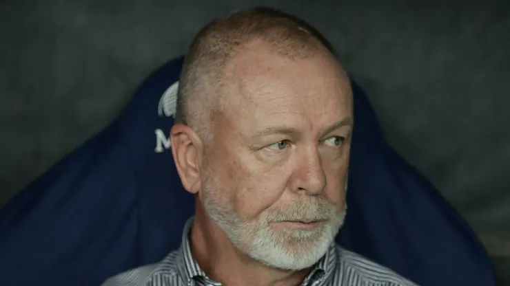Mano Menezes técnico do Fluminense durante partida contra o Cuiabá no estádio Maracanã pelo campeonato Brasileiro A 2024.
