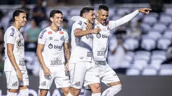 Ataque do Santos não marcava quatro gols há 8 meses. Foto: Raul Baretta/ Santos FC