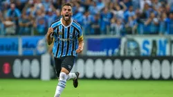 Maicon enquanto jogador do Grêmio.