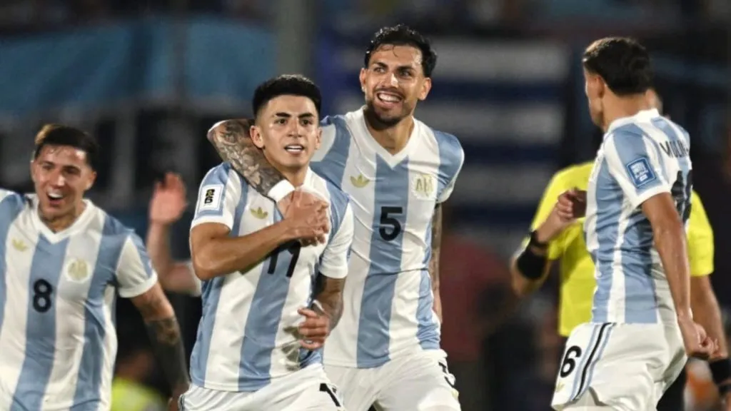 Campeão da Libertadores pelo Botafogo, Almada vive grande fase – Foto: Reprodução/Argentina