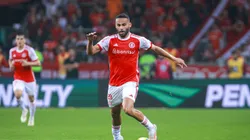 Thiago Maia jogador do Internacional durante partida contra o Fortaleza no estádio Beira-Rio pelo campeonato Brasileiro A 2024. Foto: Maxi Franzoi/AGIF