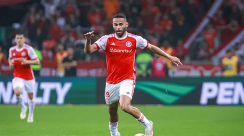 Thiago Maia jogador do Internacional durante partida contra o Fortaleza no estádio Beira-Rio pelo campeonato Brasileiro A 2024. Foto: Maxi Franzoi/AGIF