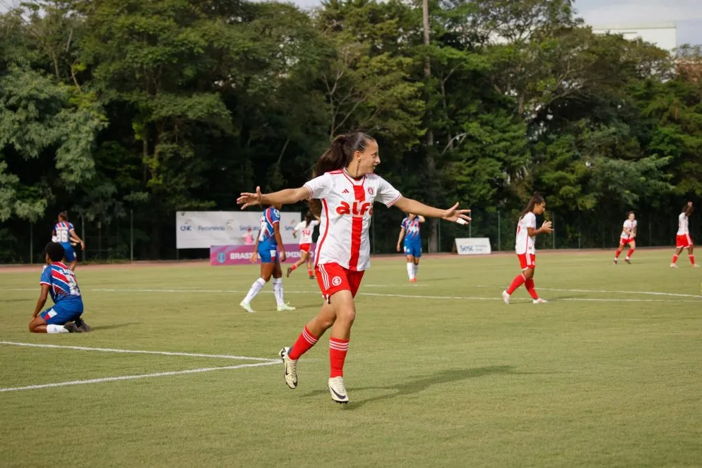 Belen Aquino, marcou para as Gurias Coloradas logo no inicio da partida. Foto: Lara Vantzen