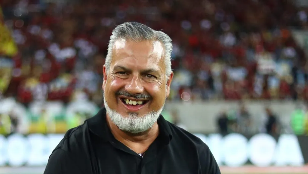 Foto: Gilvan de Souza/Flamengo – Boto e BAP estão otimistas sobre a chegada do volante ao Fla.