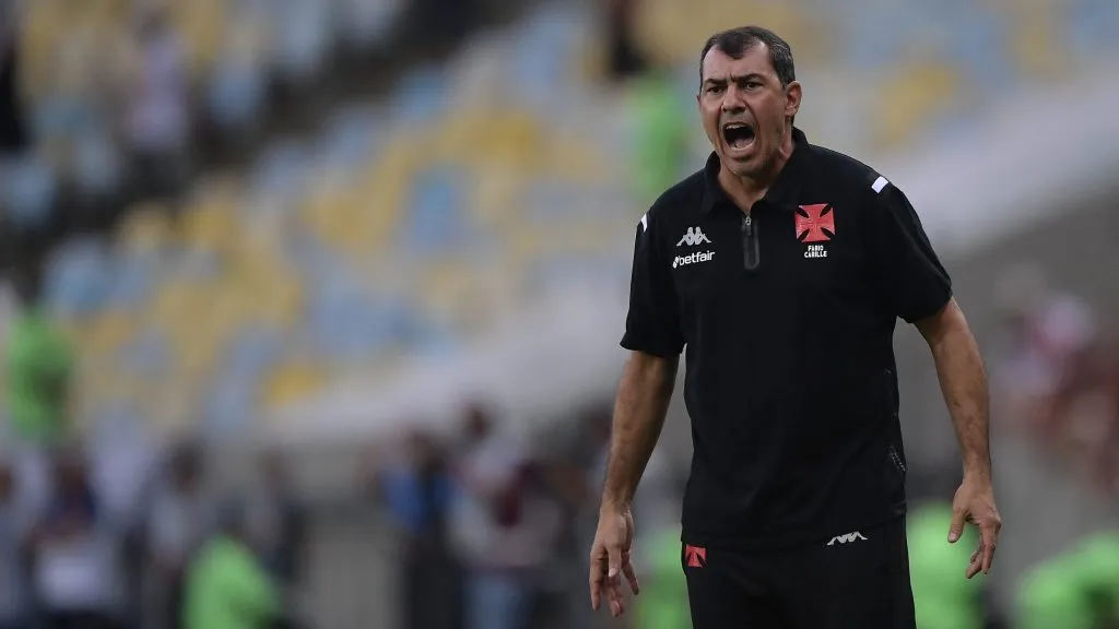  Fábio Carille técnico do Vasco durante partida contra o Flamengo no estádio Maracanã pelo campeonato Carioca 2025. Foto: Thiago Ribeiro/AGIF