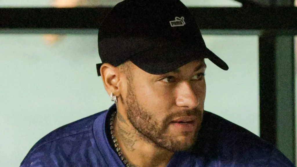 Foto: Robson Mafra/AGIF – Neymar tem a ideia de ficar no Santos por mais tempo.
