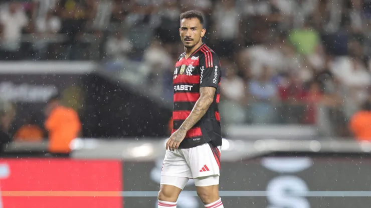 Danilo já foi campeão pelo Flamengo e quer mais. Foto: Fernando Torres/AGIF
