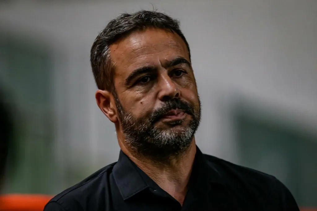 Jogadores teriam dito que os treinos de Renato Paiva são melhores que os de Arthur Jorge. Foto: Fernando Moreno/AGIF