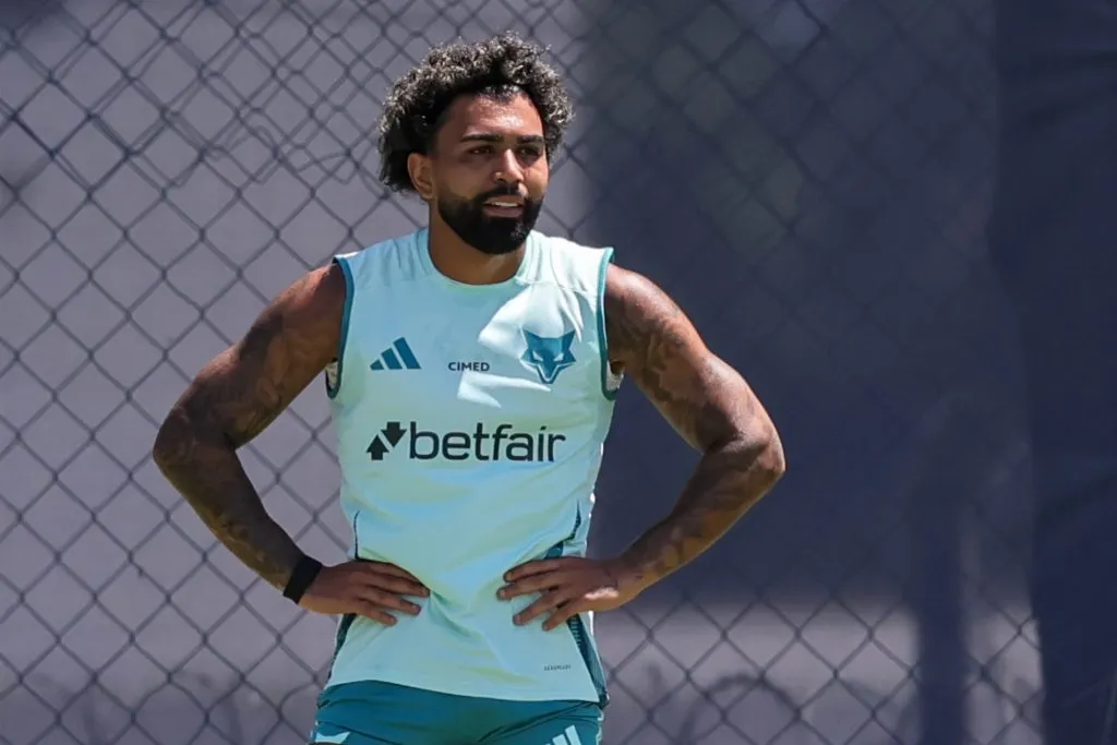 Gabigol jogador do Cruzeiro durante treino no Centro de Treinamento – Foto: Gilson Lobo/AGIF