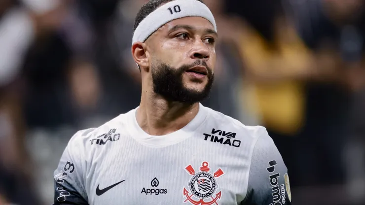Memphis Depay foi um tema em 2024 que gerou indireta de Leila Pereira no Corinthians - Foto: Marcello Zambrana/AGIF
