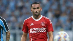Thiago Maia em ação pelo Internacional.