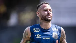 Neymar em treino no CT Rei Pelé