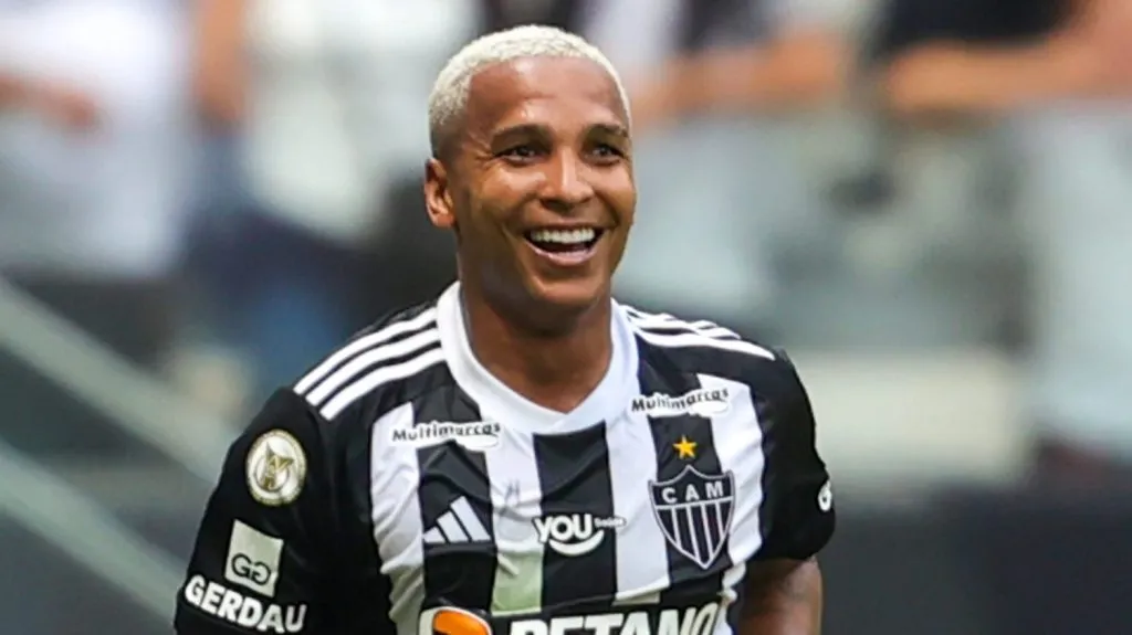 Deyverson em partida pelo Atlético-MG.  Foto: Gilson Lobo/AGIF