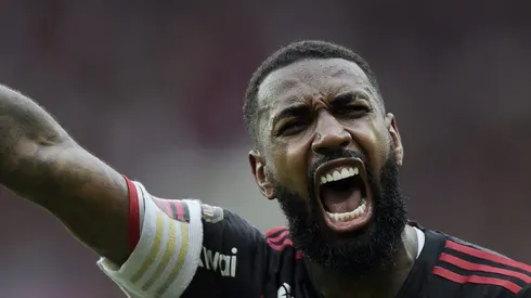 Gerson ainda não acertou renovação com Fla.