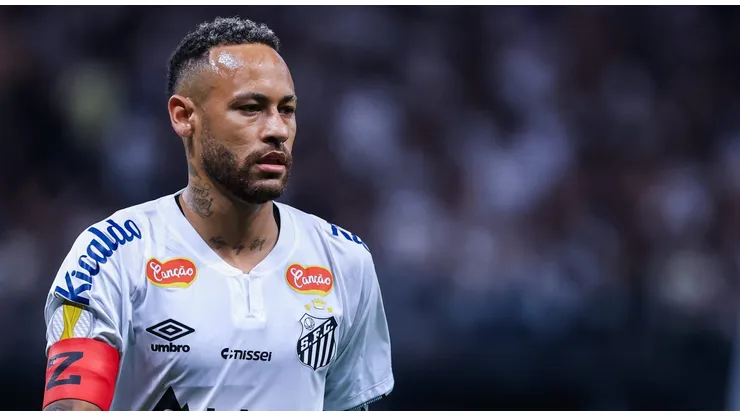Neymar em partida pelo Santos. Foto: Marcello Zambrana/AGIF