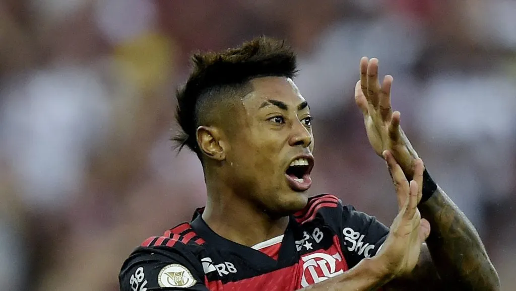 Foto: Alexandre Loureiro/AGIF – Bruno Henrique tem o maior vencimento na folha salarial do Rubro-Negro.