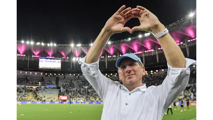 RJ - RIO DE JANEIRO - 18/10/2024 - BRASILEIRO A 2024, BOTAFOGO X CRICIUMA - John Textor dirigente do Botafogo durante partida contra o Criciuma no estadio Maracana pelo campeonato Brasileiro A 2024. Foto: Thiago Ribeiro/AGIF