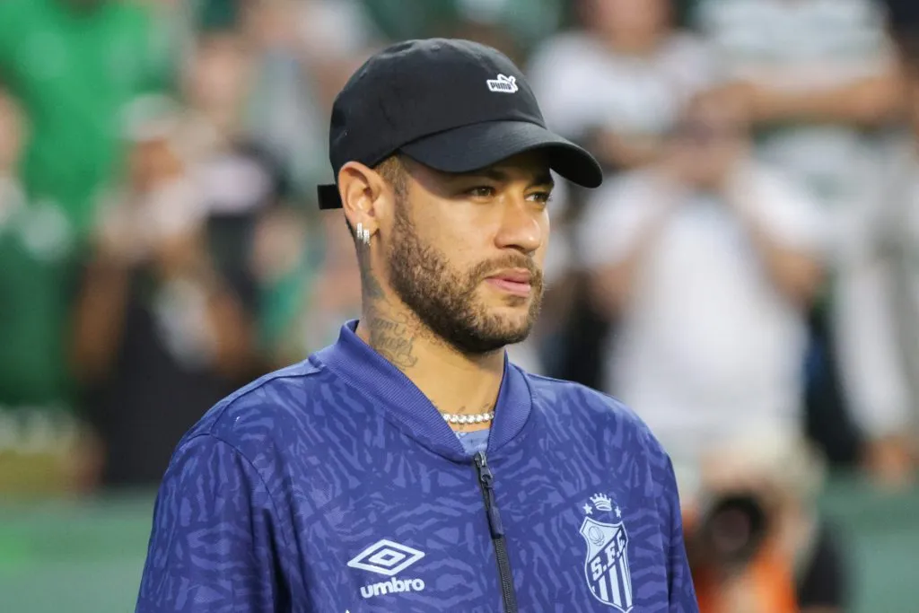 Neymar possui vínculo até junho deste ano. Foto: Robson Mafra/AGIF