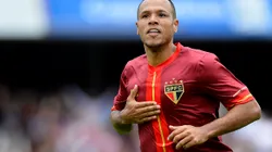 Luis Fabiano, ex-atacante do Sao Paulo comemora seu gol durante partida contra o Vasco pelo Campeonato Brasileiro A 2015 no estadio do Morumbi .