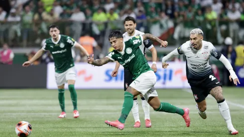 Facundo Torres jogador do Palmeiras durante partida contra o Corinthians - Foto: Marcello Zambrana/AGIF