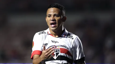 SP - SAO PAULO - 29/01/2025 - PAULISTA 2025, PORTUGUESA X SAO PAULO - Erick jogador do Sao Paulo durante partida contra o Portuguesa no estadio Pacaembu pelo campeonato Paulista 2025. Foto: Marcello Zambrana/AGIF