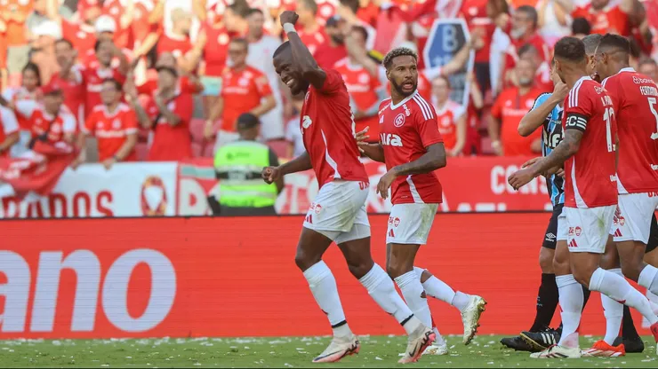 Enner Valencia comemora gol diante do Grêmio na final do Gauchão. Foto: Ricardo Duarte/Internacional.