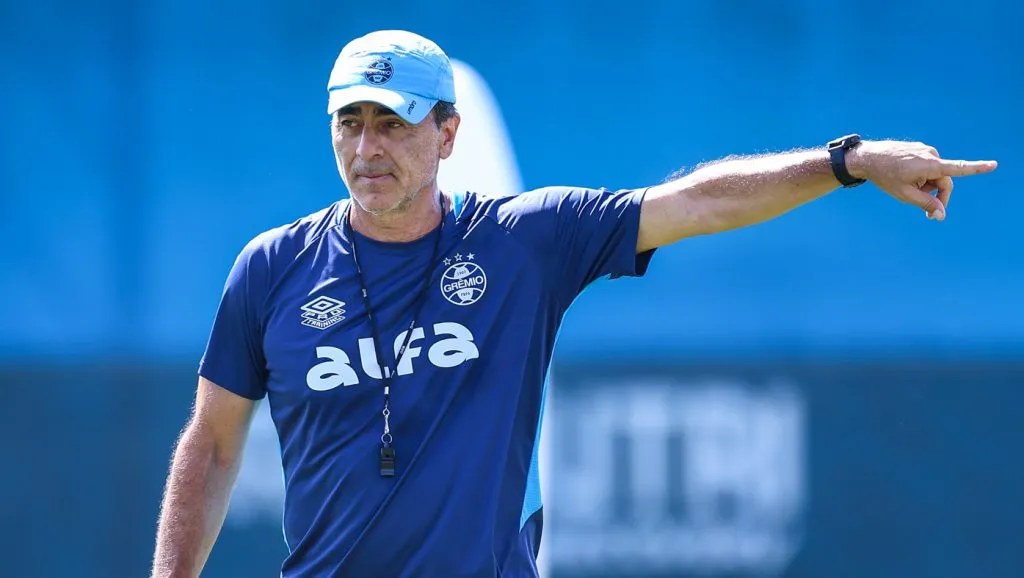 Gustavo Quinteros segue preparação ao Brasileirão - FOTO: LUCAS UEBEL/GREMIO FBPA.