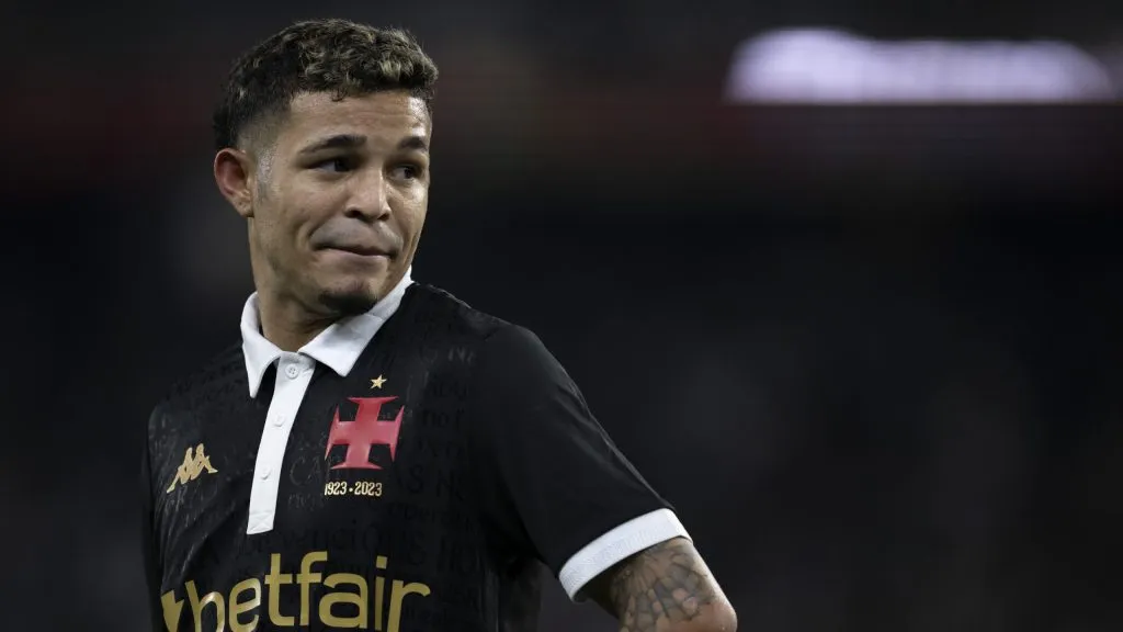 Adson próximo de retorno aos gramados. Foto: Jorge Rodrigues/AGIF