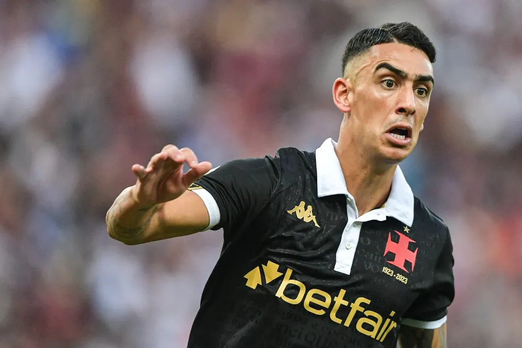 Puma Rodríguez: jogador pode atuar como ponta no Vasco – Foto: Thiago Ribeiro/AGIF