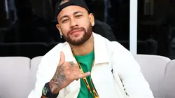 Da favela a o jogador mais caro do mundo.