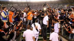 Romário, no Maracanã, antes de entrar em campo. Foto: Paulo Fernandes.