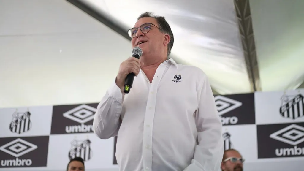 Marcelo Teixeira presidente do Santos durante lançamento do terceiro uniforme, Foto: Reinaldo Campos/AGIF