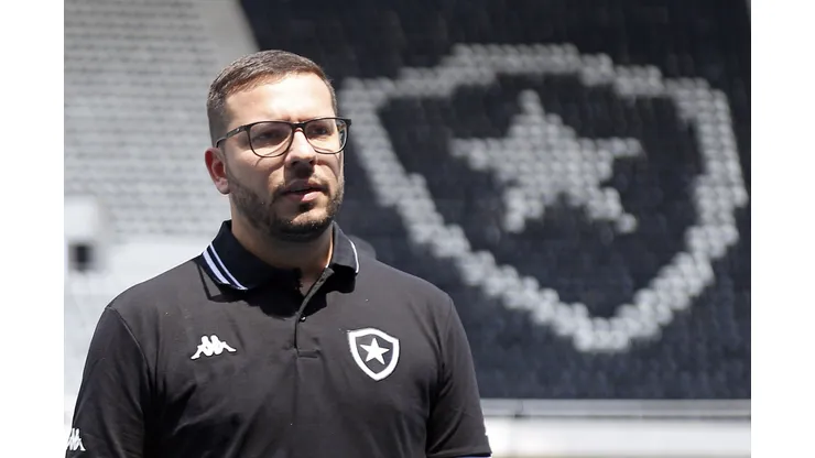 Alessandro Brito, dirigente do Botafogo - Foto: Vitor Silva/Botafogo
