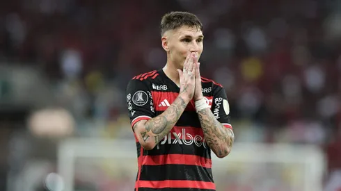 Varela está muito próximo de ter seu contrato renovado no Fla - Foto: Thiago Ribeiro/AGIF