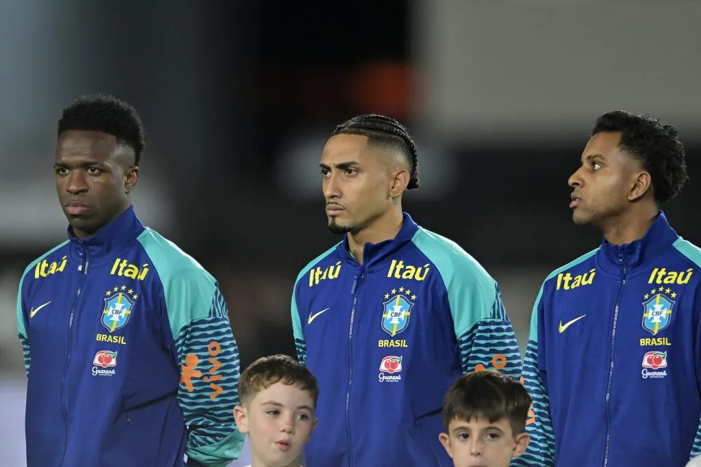Raphinha antes do começo do jogo. Photo by Marcelo Endelli/Getty Images
